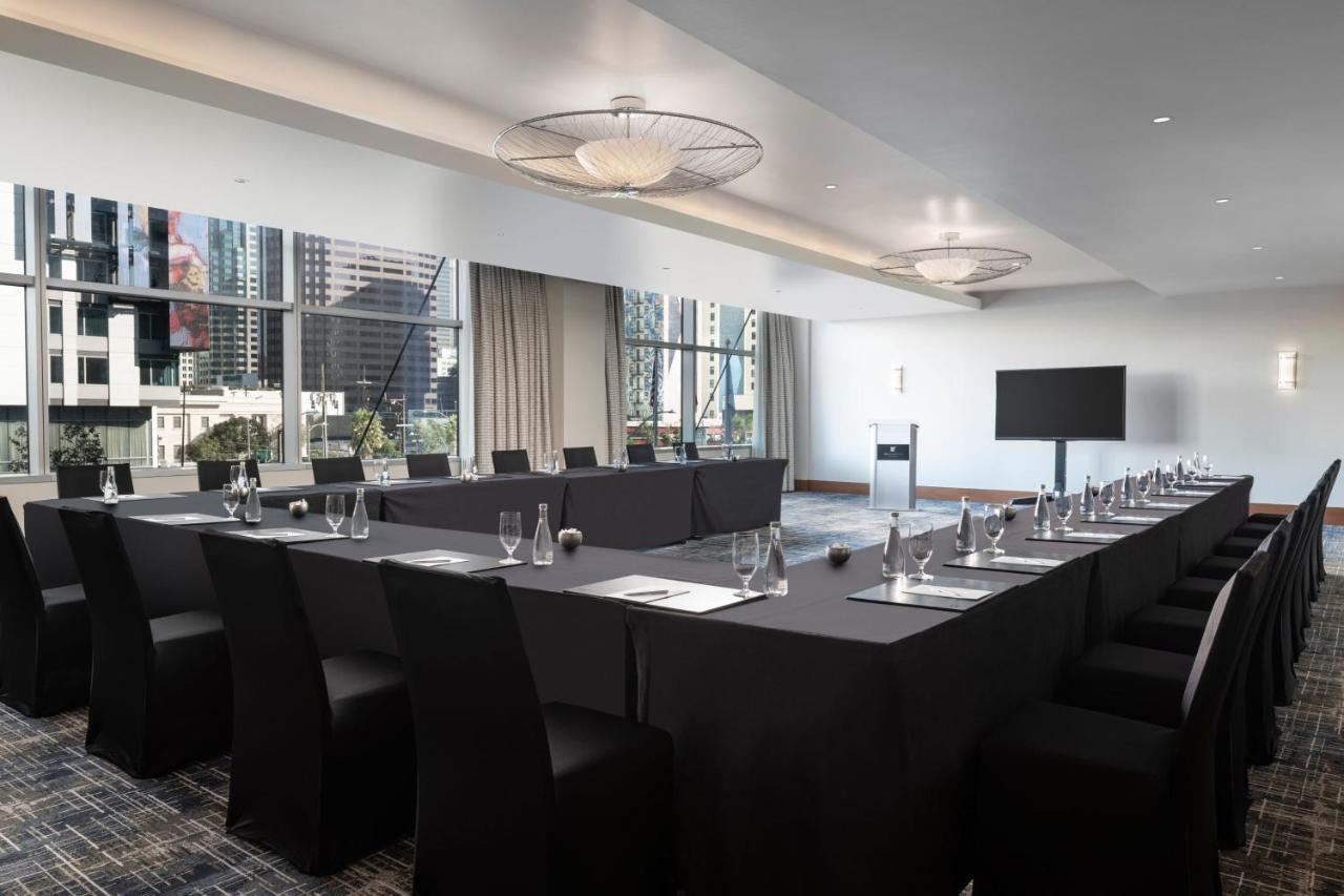 Hotel Jw Marriott Angeles L.a. Live 4*