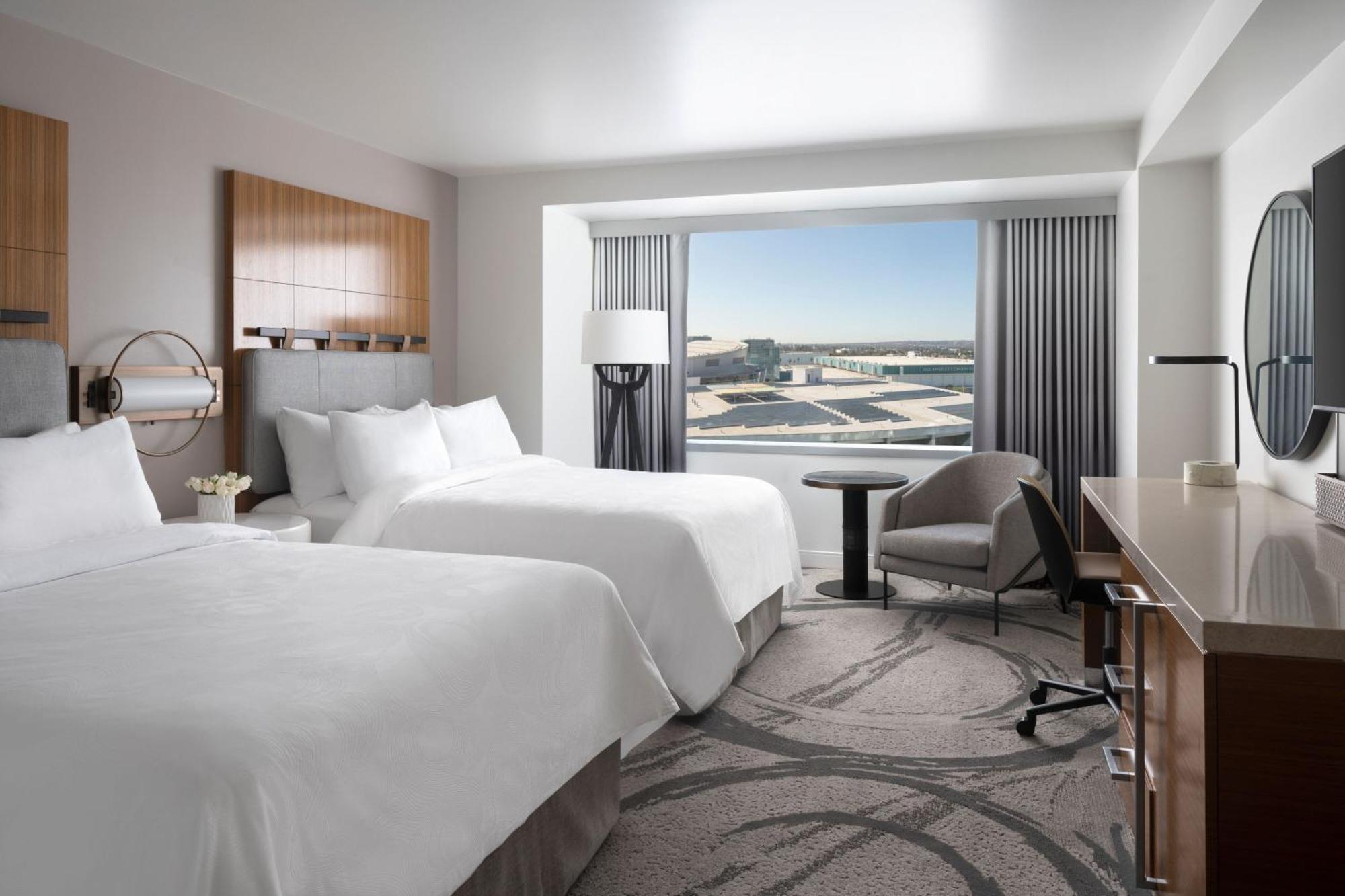 Hotel Jw Marriott Angeles L.a. Live 4*